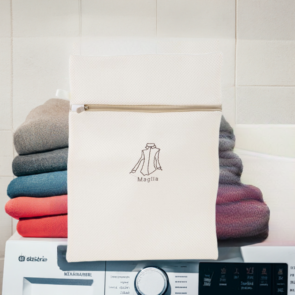 Cotton bag for washing delicate items-0